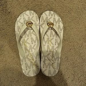 Micheal Kors Flip Flops